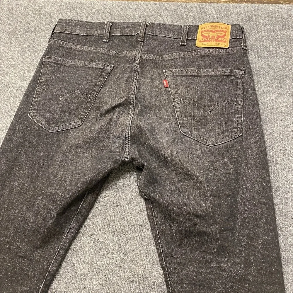Levis 501 Jeans Mens 38x30 Faded Black Denim Button Fly Retro Style Classic